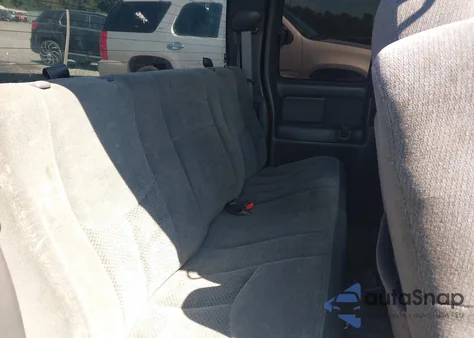 2004 Chevrolet Silverado 1500 Ls z USA, uszkodzony, nr VIN 1GCEK19T24E232174